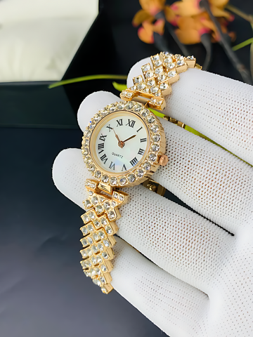 Ladies Quartz Chain Watch