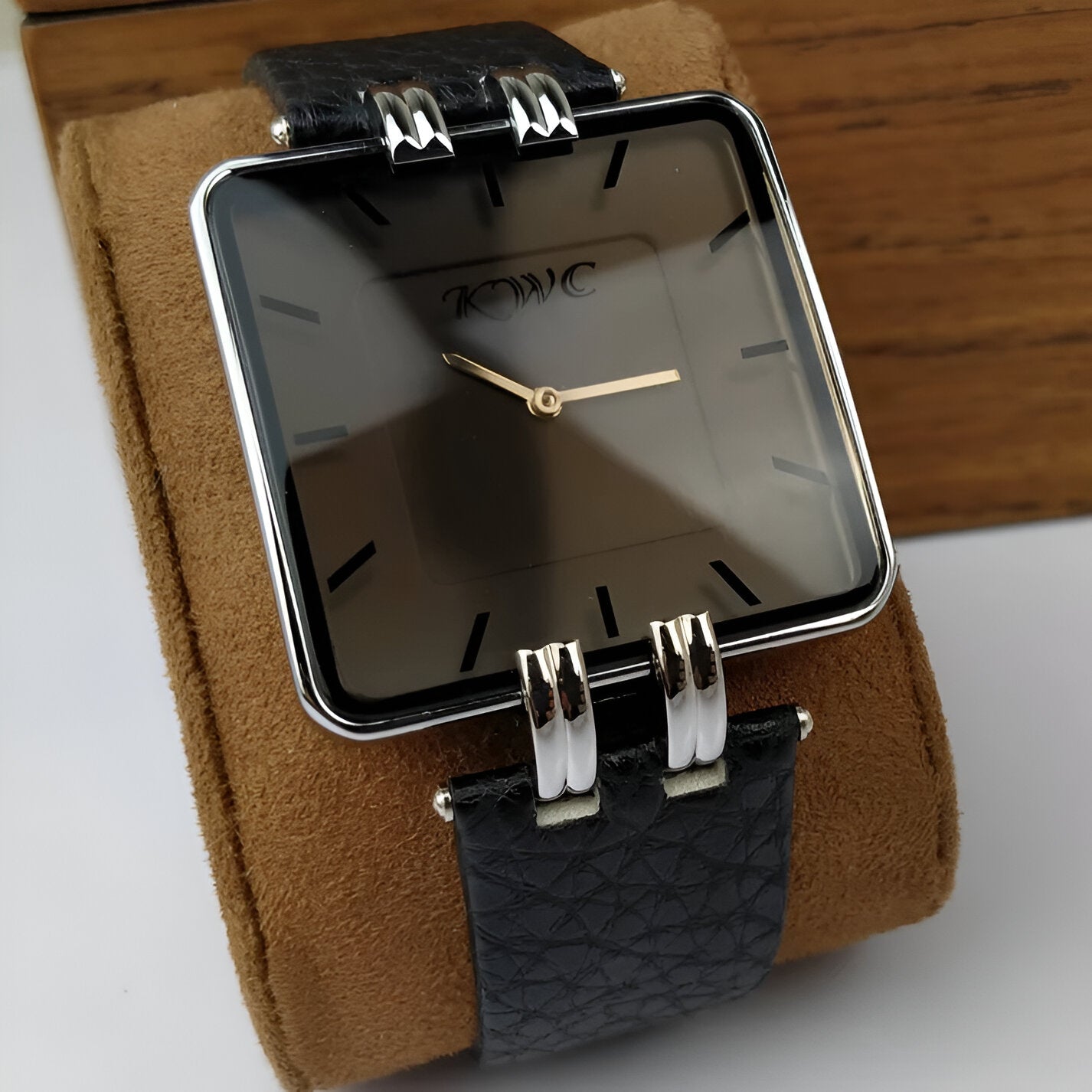 K-204 | Black/Brown Strap Classic Watch
