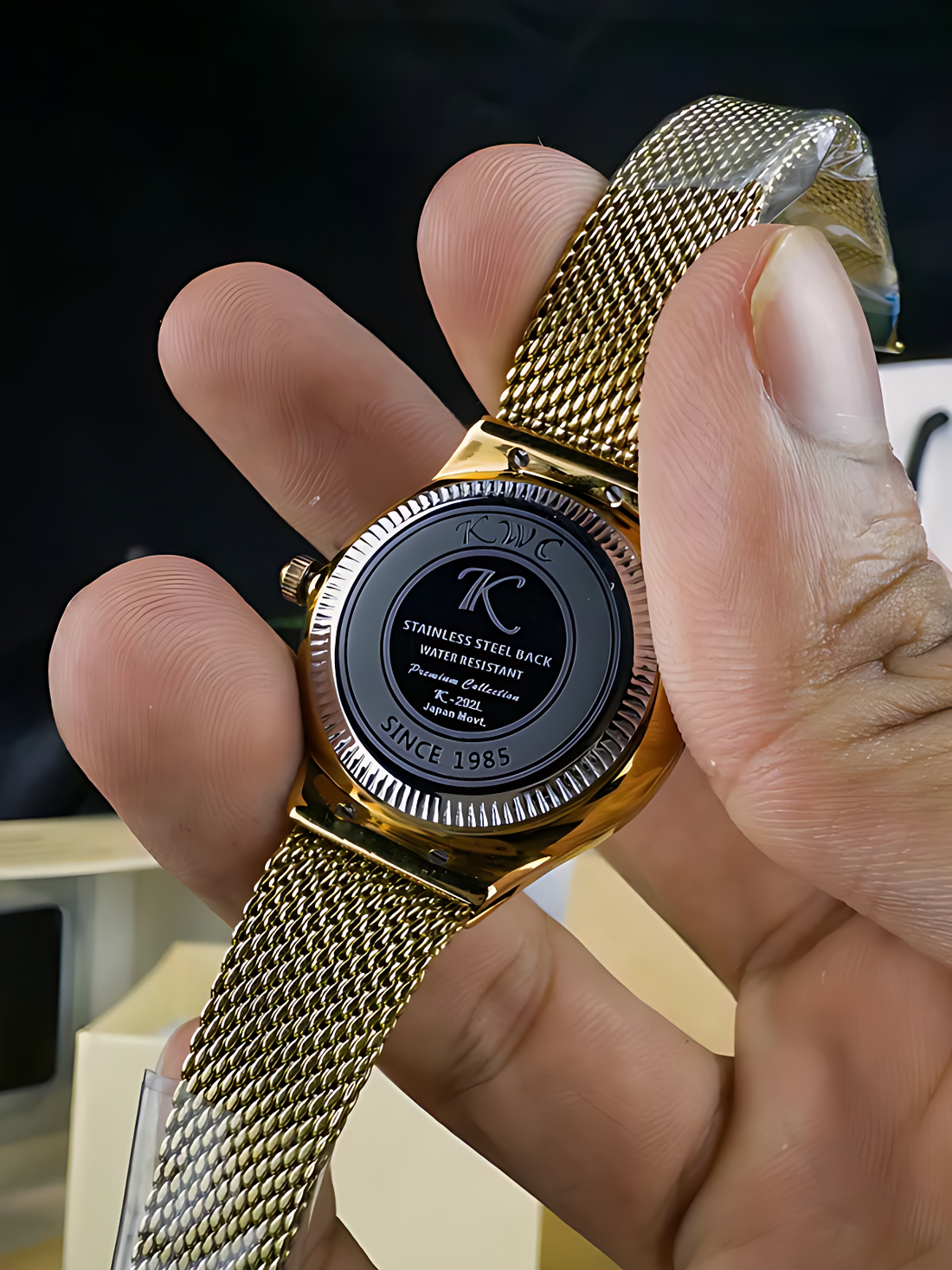 K-291L | Blue Chain Watch – Magnetic Lock