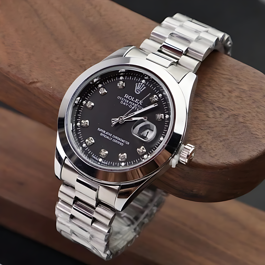 RLX Stainless Steel Date Watch – Silver Timepiece